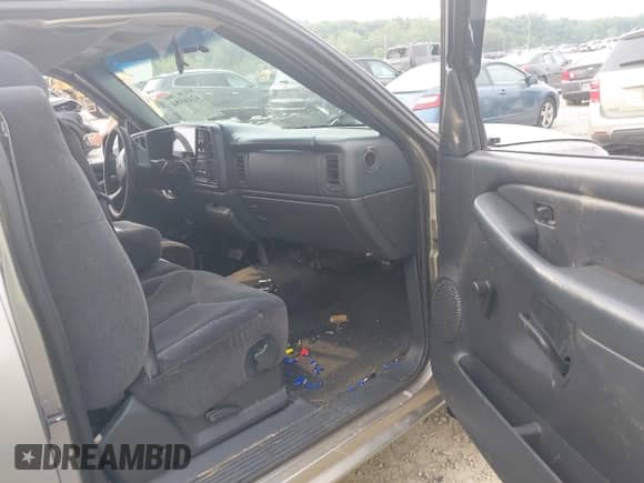 2000 GMC Sierra 1500 SL с VIN 1GTEC14W4YZ116326, выставлен на аукционе IAAI как лот 42430984 с пробегом 153 990 миль миль и . История ставок и продаж доступна на DreamBid. Изображение 5.