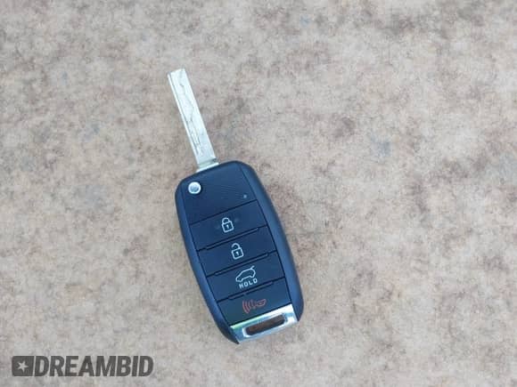 2016 Kia Sorento LX z VIN 5XYPG4A38GG185459, wystawiony jako IAAI lot #43474517 z przebiegiem 86 697 mil mil oraz . Historia ofert i sprzedaży dostępna na DreamBid. Obrazek 11.