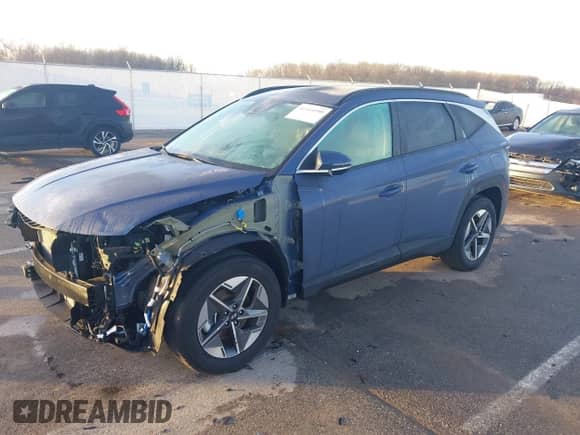 2025 Hyundai Tucson SEL Convenience с VIN 5NMJCCDE3SH450571, выставлен на аукционе IAAI как лот 41114590 с пробегом 3 692 миль миль и . История ставок и продаж доступна на DreamBid. Изображение 2.