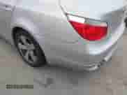 2006 BMW 5 Series z VIN WBANF33586CS35117, wystawiony jako IAAI lot #41562653 z przebiegiem 205 281 mil mil oraz . Historia ofert i sprzedaży dostępna na DreamBid. Obrazek 6.