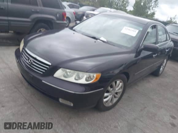 2007 Hyundai Azera SE with VIN KMHFC46F37A181888, listed as a IAAI auction lot 42982304 with 157,787 mi miles and . Bid and sale history available at DreamBid. Image 2.