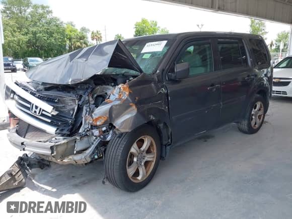 2014 Honda Pilot EX with VIN 5FNYF3H46EB024208, listed as a IAAI auction lot 42352992 with 228,058 mi miles and . Bid and sale history available at DreamBid. Image 16.