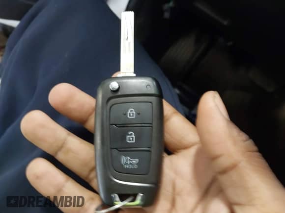 2021 Hyundai Santa Fe SE with VIN 5NMS1DAJ2MH352913, listed as a IAAI auction lot 43548098 with 93,758 mi miles and . Bid and sale history available at DreamBid. Image 11.