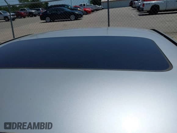 2004 Volvo S60 с VIN YV1RS61T442343704, выставлен на аукционе IAAI как лот 42318811 с пробегом 173 475 миль миль и . История ставок и продаж доступна на DreamBid. Изображение 13.