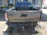 2020 Toyota Tacoma SR5 с VIN 3TMBZ5DN4LM024014, выставлен на аукционе Copart как лот 58260065 с пробегом 145 836 миль миль и Списание • Salvage title. История ставок и продаж доступна на DreamBid. Изображение 6.