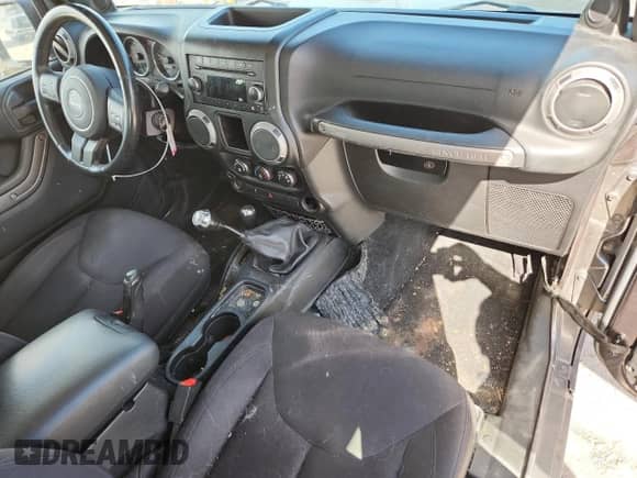 2014 Jeep Wrangler Sport with VIN 1C4AJWAG3EL183304, listed as a Copart auction lot 82155495 with 134,298 mi miles and Salvage title. Bid and sale history available at DreamBid. Image 8.