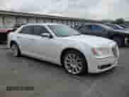 2013 Chrysler 300 C с VIN 2C3CCAETXDH659268, выставлен на аукционе Copart как лот 63842895 с пробегом 95 518 миль миль и Списание • Salvage title. История ставок и продаж доступна на DreamBid. Изображение 4.