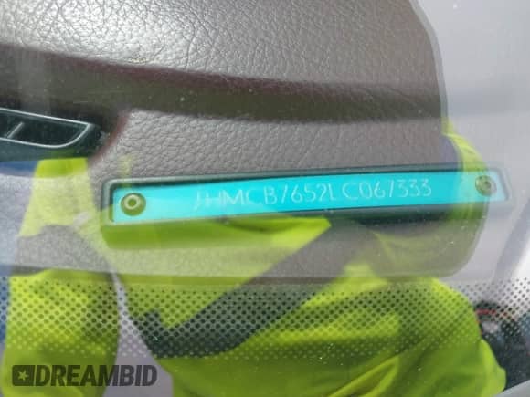 1990 Honda Accord LX with VIN JHMCB7652LC067333, listed as a IAAI auction lot 42580921 with 119,733 mi miles and . Bid and sale history available at DreamBid. Image 9.