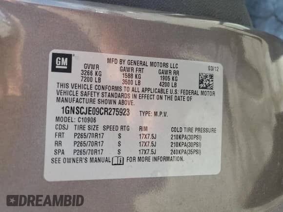 2012 Chevrolet Suburban LT z VIN 1GNSCJE09CR275923, wystawiony jako Copart lot #69596425 z przebiegiem 190 550 mil mil oraz Czysty tytuł • Clean title. Historia ofert i sprzedaży dostępna na DreamBid. Obrazek 14.