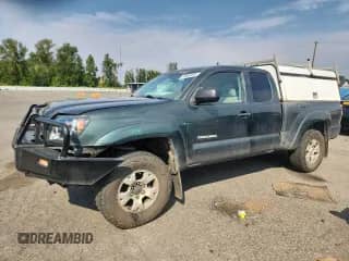 2010 Toyota Tacoma с VIN 5TEUU4EN0AZ694885, выставлен на аукционе Copart как лот 69960695 с пробегом 211 523 миль миль и Списание • Salvage title. История ставок и продаж доступна на DreamBid. Изображение 1.