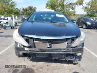 2014 Hyundai Sonata SE with VIN 5NPEC4AC0EH851304, listed as a IAAI auction lot 43280692 with 170,842 mi miles and . Bid and sale history available at DreamBid. Image 6.