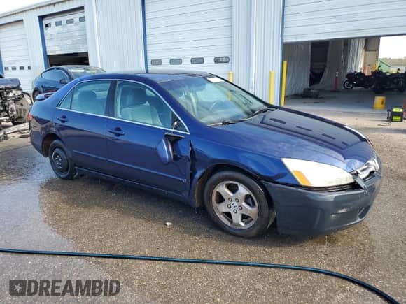 2005 Honda Accord LX z VIN 1HGCM56485A151406, wystawiony jako Copart lot #71179595 z przebiegiem 227 811 mil mil oraz Szkoda całkowita • Salvage title. Historia ofert i sprzedaży dostępna na DreamBid. Obrazek 4.