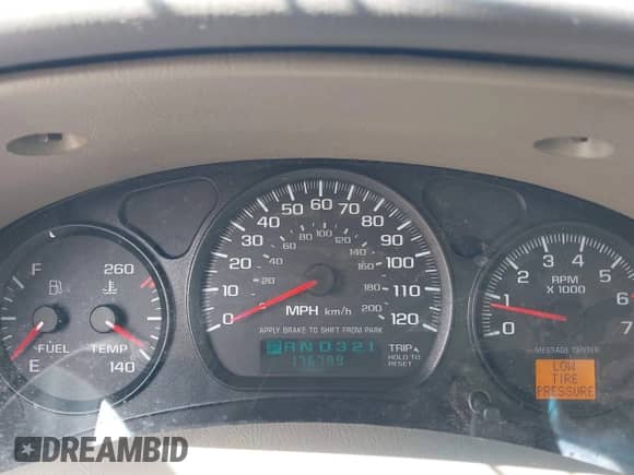 2004 Chevrolet Impala LS with VIN 2G1WH52K449252935, listed as a IAAI auction lot 42776265 with 176,789 mi miles and . Bid and sale history available at DreamBid. Image 7.