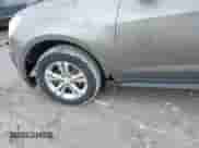 2010 Chevrolet Equinox 1LT z VIN 2CNALDEW8A6400831, wystawiony jako IAAI lot #42686193 z przebiegiem 216 844 mil mil oraz . Historia ofert i sprzedaży dostępna na DreamBid. Obrazek 6.