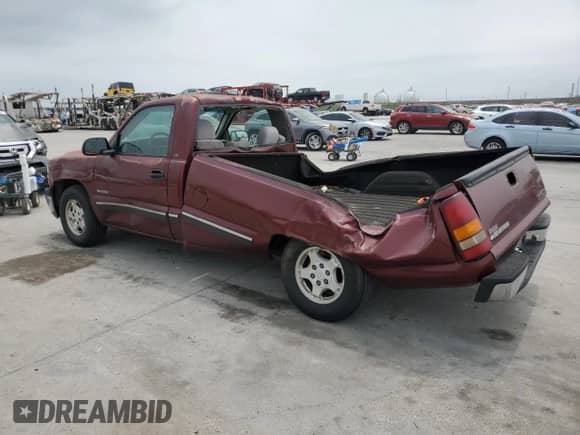 2000 Chevrolet Silverado 1500 with VIN 1GCEC14V5YE364695, listed as a Copart auction lot 54573724 with 231,727 mi miles and Salvage title. Bid and sale history available at DreamBid. Image 2.