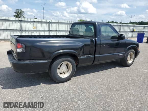 2003 Chevrolet S-10 с VIN 1GCCS14X338199037, выставлен на аукционе Copart как лот 65450175 с пробегом 141 540 миль миль и Чистый • Clean title. История ставок и продаж доступна на DreamBid. Изображение 3.