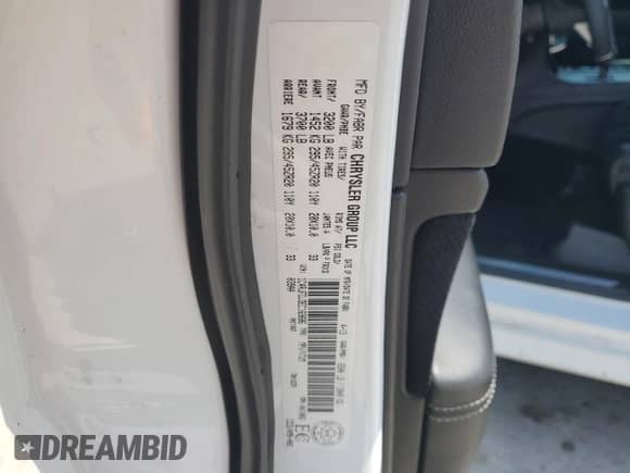 2014 Jeep Grand Cherokee SRT-8 z VIN 1C4RJFDJ3EC169686, wystawiony jako Copart lot #64099815 z przebiegiem 93 401 mil mil oraz Czysty tytuł • Clean title. Historia ofert i sprzedaży dostępna na DreamBid. Obrazek 13.