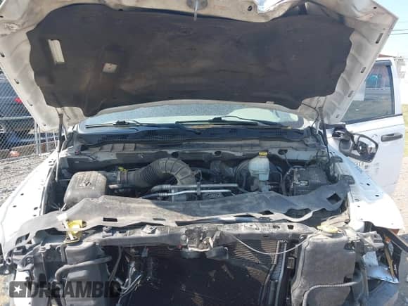 2012 Ram 1500 Express z VIN 1C6RD6KT4CS157701, wystawiony jako IAAI lot #43211967 z przebiegiem 189 672 mil mil oraz . Historia ofert i sprzedaży dostępna na DreamBid. Obrazek 10.