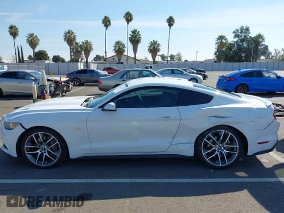 2017 Ford Mustang GT с VIN 1FA6P8CFXH5277926, выставлен на аукционе IAAI как лот 43143734 с пробегом 46 194 миль миль и . История ставок и продаж доступна на DreamBid. Изображение 14.