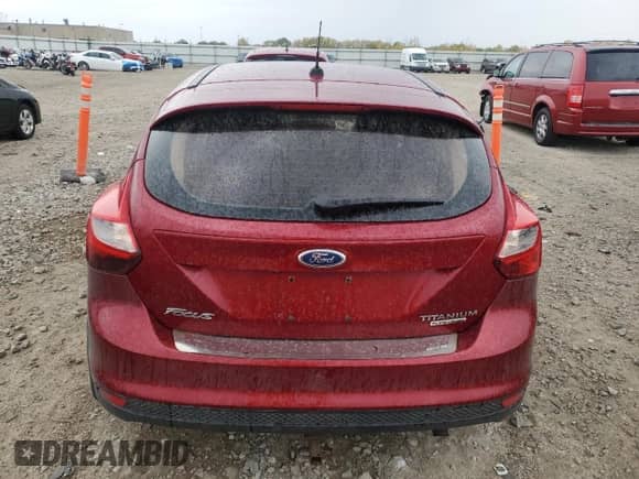2014 Ford Focus Titanium z VIN 1FADP3N21EL192484, wystawiony jako Copart lot #86443235 z przebiegiem 162 638 mil mil oraz Nie do naprawy • Non repairable. Historia ofert i sprzedaży dostępna na DreamBid. Obrazek 6.