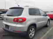 2010 Volkswagen Tiguan S с VIN WVGAV7AX3AW515143, выставлен на аукционе IAAI как лот 43561553 с пробегом 129 844 миль миль и . История ставок и продаж доступна на DreamBid. Изображение 4.