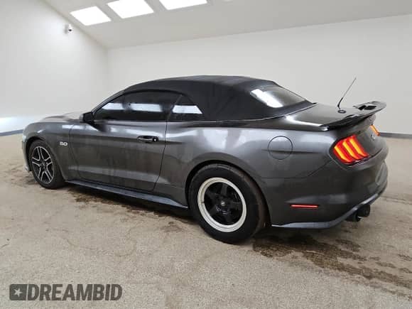 2019 Ford Mustang GT Premium с VIN 1FATP8FFXK5140524, выставлен на аукционе Copart как лот 81466015 с пробегом 97 552 миль миль и Чистый • Clean title. История ставок и продаж доступна на DreamBid. Изображение 2.