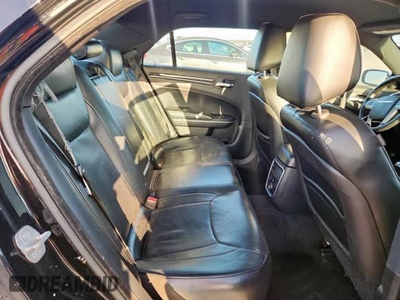 2014 Chrysler 300 C с VIN 2C3CCAEG6EH275797, выставлен на аукционе Copart как лот 65216655 с пробегом 87 728 миль миль и Списание • Salvage title. История ставок и продаж доступна на DreamBid. Изображение 10.