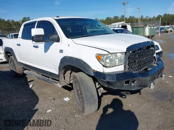 2013 Toyota Tundra Limited с VIN 5TFHW5F12DX312459, выставлен на аукционе IAAI как лот 41303176 с пробегом 289 393 миль миль и . История ставок и продаж доступна на DreamBid. Изображение 1.