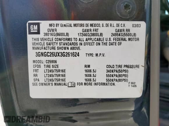 2003 Chevrolet Suburban LT z VIN 3GNGC26UX3G261624, wystawiony jako Copart lot #61983855 z przebiegiem 314 782 mil mil oraz Czysty tytuł • Clean title. Historia ofert i sprzedaży dostępna na DreamBid. Obrazek 13.