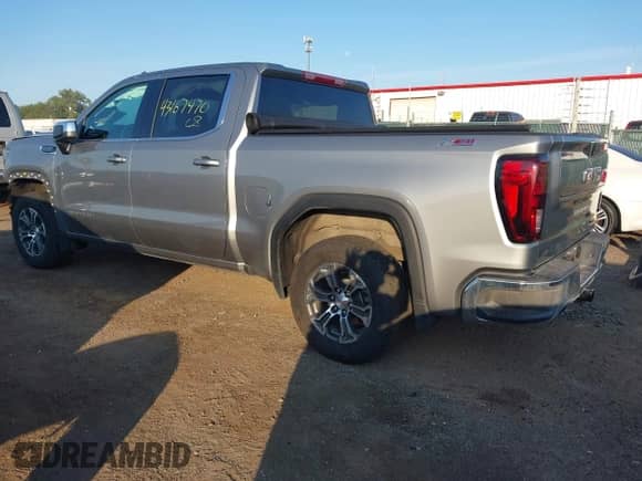 2024 GMC Sierra 1500 SLE with VIN 1GTUUBED7RZ100862, listed as a IAAI auction lot 43167470 with 33,767 mi miles and . Bid and sale history available at DreamBid. Image 3.