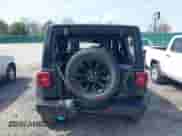 2021 Jeep Wrangler Unlimited Sahara z VIN 1C4JJXP63MW767719, wystawiony jako IAAI lot #41906155 z przebiegiem 44 689 mil mil oraz . Historia ofert i sprzedaży dostępna na DreamBid. Obrazek 16.