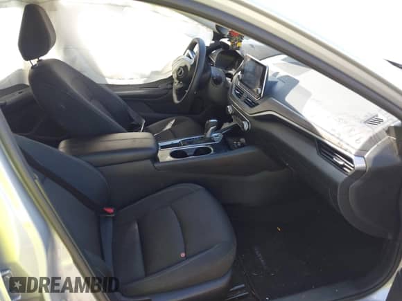 2024 Nissan Altima SV z VIN 1N4BL4DV7RN422091, wystawiony jako IAAI lot #43268401 z przebiegiem 49 761 mil mil oraz . Historia ofert i sprzedaży dostępna na DreamBid. Obrazek 5.