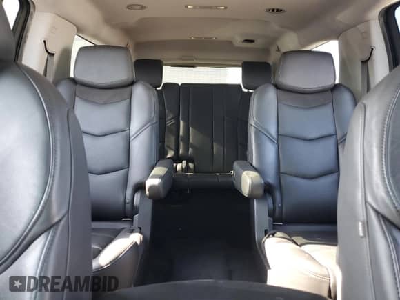 2018 Cadillac Escalade ESV Luxury с VIN 1GYS3HKJ0JR102104, выставлен на аукционе Copart как лот 61971715 с пробегом 74 688 миль миль и Списание • Salvage title. История ставок и продаж доступна на DreamBid. Изображение 10.