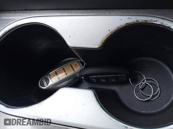 2015 Nissan Murano S with VIN 5N1AZ2MH7FN225772, listed as a IAAI auction lot 42575560 with 109,698 mi miles and . Bid and sale history available at DreamBid. Image 11.