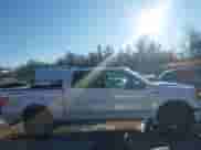 2011 Ford F-150 XLT z VIN 1FTFW1ETXBFB21698, wystawiony jako IAAI lot #41320154 z przebiegiem 119 765 mil mil oraz . Historia ofert i sprzedaży dostępna na DreamBid. Obrazek 13.