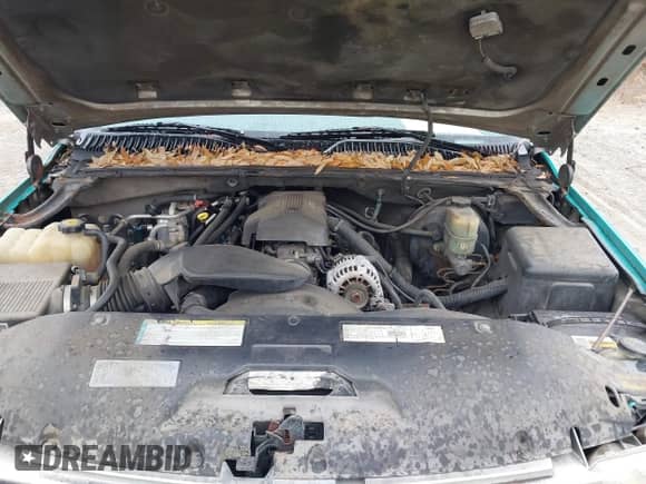 2000 Chevrolet Suburban LT with VIN 3GNFK16T8YG220495, listed as a IAAI auction lot 41758910 with 258,226 mi miles and . Bid and sale history available at DreamBid. Image 10.