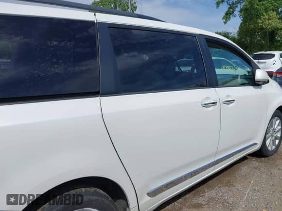 2015 Toyota Sienna Limited with VIN 5TDDK3DC9FS119513, listed as a IAAI auction lot 42290386 with 210,948 mi miles and . Bid and sale history available at DreamBid. Image 13.