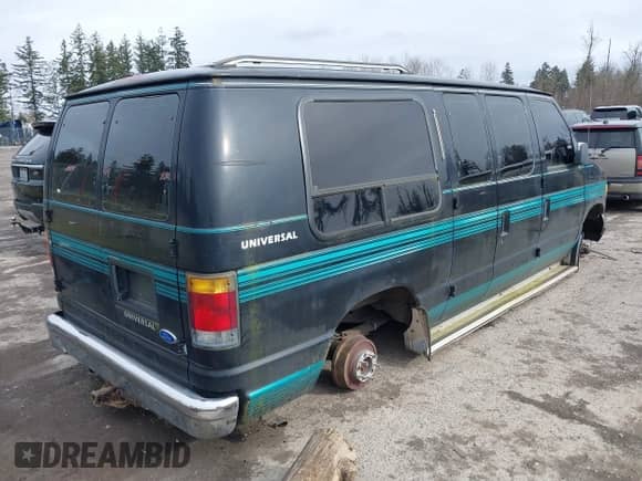 1992 Ford Econoline Cargo с VIN 1FDEE14NXNHA02328, выставлен на аукционе IAAI как лот 41637970 с пробегом Не указан миль и . История ставок и продаж доступна на DreamBid. Изображение 4.