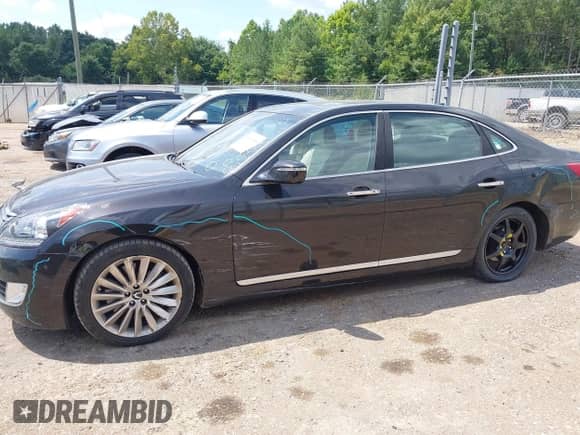 2014 Hyundai Equus Signature with VIN KMHGH4JH5EU089417, listed as a IAAI auction lot 42939834 with 86,073 mi miles and . Bid and sale history available at DreamBid. Image 6.