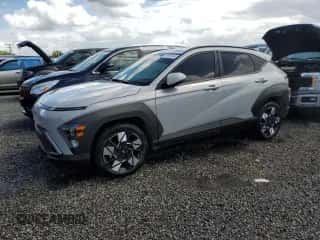 2024 Hyundai Kona SEL с VIN KM8HC3AB9RU083120, выставлен на аукционе Copart как лот 74905384 с пробегом Не указан миль и На запчасти • Non repairable. История ставок и продаж доступна на DreamBid. Изображение 1.