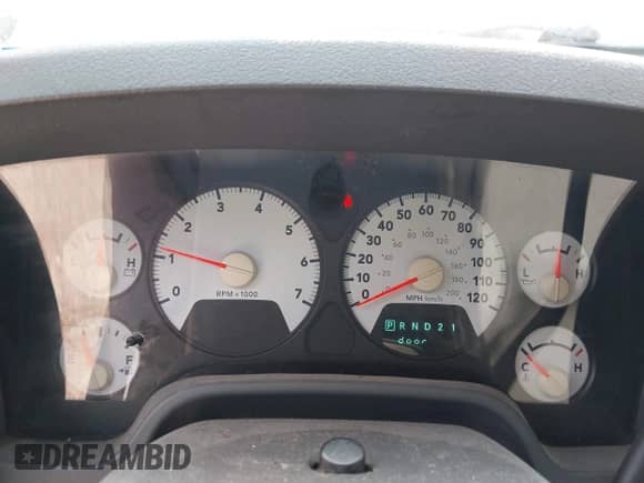 2007 Dodge 1500 SLT with VIN 1D7HA18P07S272687, listed as a IAAI auction lot 42452424 with 199,602 mi miles and . Bid and sale history available at DreamBid. Image 7.