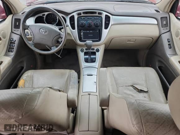 2004 Toyota Highlander с VIN JTEEP21AX40030788, выставлен на аукционе Copart как лот 82450545 с пробегом 298 947 миль миль и Списание • Salvage title. История ставок и продаж доступна на DreamBid. Изображение 8.