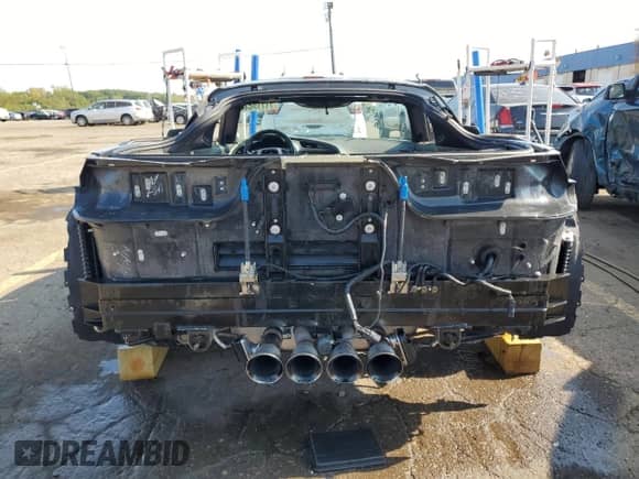 2015 Chevrolet Corvette Z06 2LZ with VIN 1G1YR2D69F5600250, listed as a Copart auction lot 71712644 with Not provided miles and Non repairable. Bid and sale history available at DreamBid. Image 6.