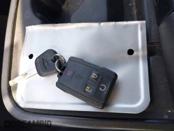 2015 Chevrolet Silverado 1500 LT with VIN 1GCVKREC4FZ304525, listed as a IAAI auction lot 42938859 with 40,491 mi miles and . Bid and sale history available at DreamBid. Image 11.