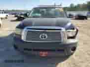2012 Toyota Tundra z VIN 5TFRU5F17CX027376, wystawiony jako Copart lot #55213385 z przebiegiem 286 149 mil mil oraz Szkoda całkowita • Salvage title. Historia ofert i sprzedaży dostępna na DreamBid. Obrazek 5.