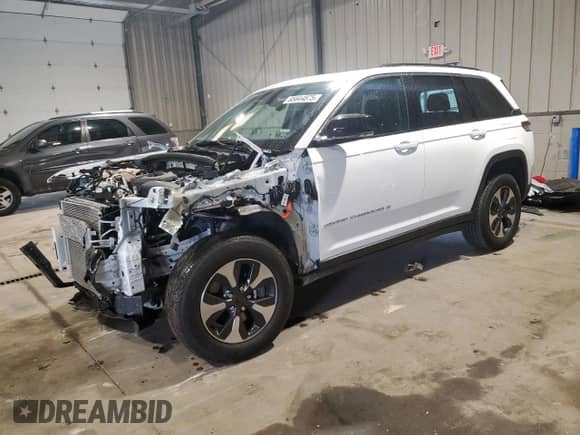 2023 Jeep Grand Cherokee with VIN 1C4RJYB6XPC664934, listed as a Copart auction lot 65644875 with 23,656 mi miles and Salvage title. Bid and sale history available at DreamBid. Image 1.