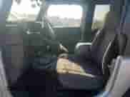 2003 Jeep Wrangler X z VIN 1J4FA39S63P356911, wystawiony jako Copart lot #81295295 z przebiegiem 92 861 mil mil oraz Szkoda całkowita • Salvage title. Historia ofert i sprzedaży dostępna na DreamBid. Obrazek 7.