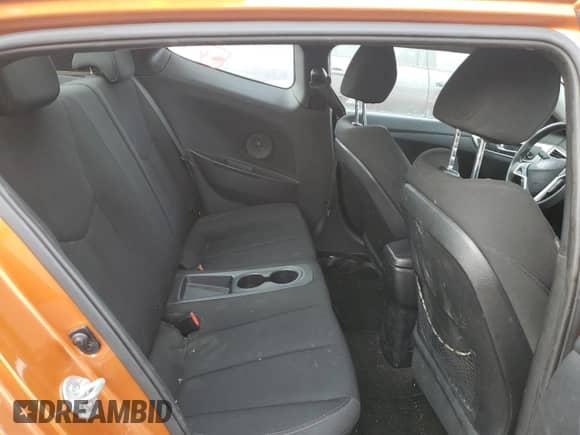 2013 Hyundai Veloster w/Black Int z VIN KMHTC6AD5DU166176, wystawiony jako Copart lot #47588505 z przebiegiem Nie podano mil oraz Nie do naprawy • Non repairable. Historia ofert i sprzedaży dostępna na DreamBid. Obrazek 10.