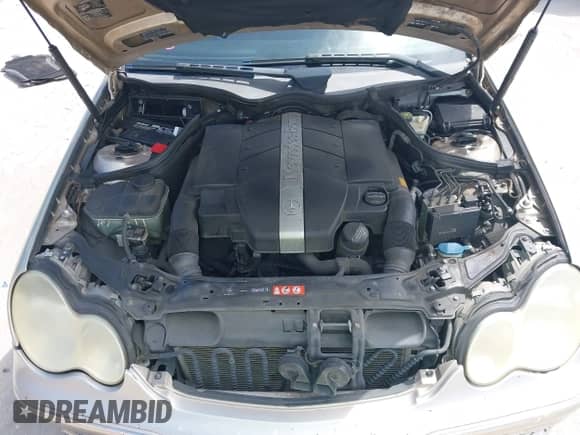 2005 Mercedes-Benz C 320 z VIN WDBRF64J45F610076, wystawiony jako IAAI lot #42422374 z przebiegiem 136 991 mil mil oraz . Historia ofert i sprzedaży dostępna na DreamBid. Obrazek 10.
