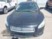 2013 Nissan Maxima SV z VIN 1N4AA5AP1DC813836, wystawiony jako IAAI lot #43213424 z przebiegiem 166 361 mil mil oraz . Historia ofert i sprzedaży dostępna na DreamBid. Obrazek 6.